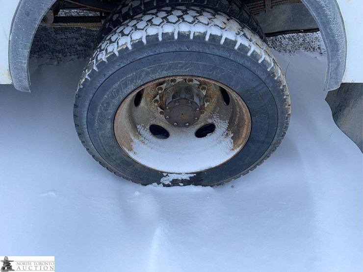 2012-ford-f450-image-17