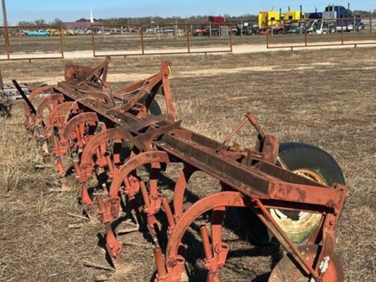 12-row-plow-image-2