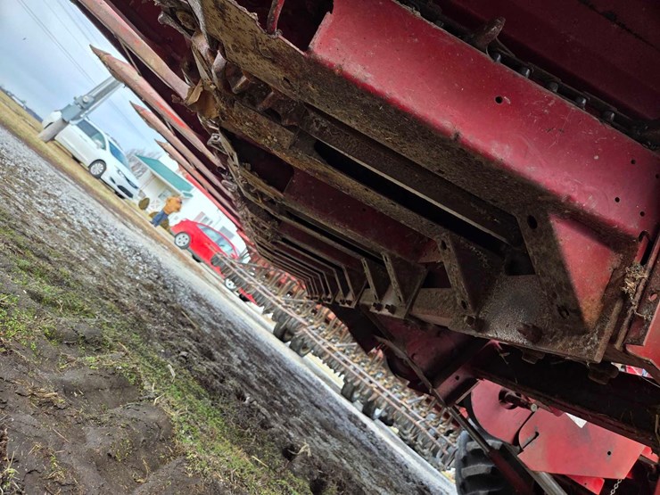 case-ih-1063-image-12