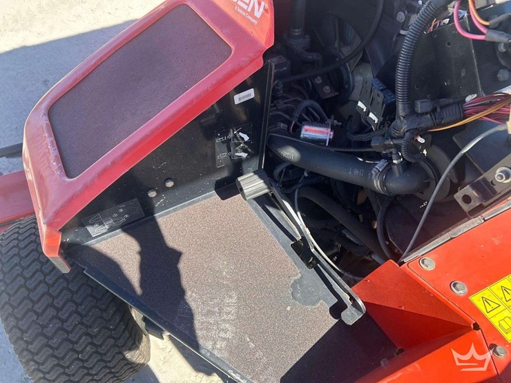 2011-jacobsen-t-700-commercial-reel-mower-image-11