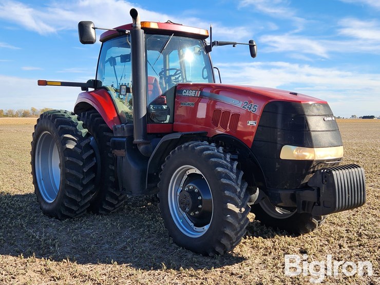 2011-case-ih-magnum-245-image-3