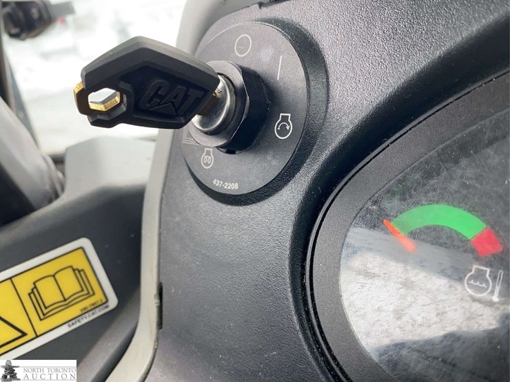 2019-caterpillar-420f2-it-image-26