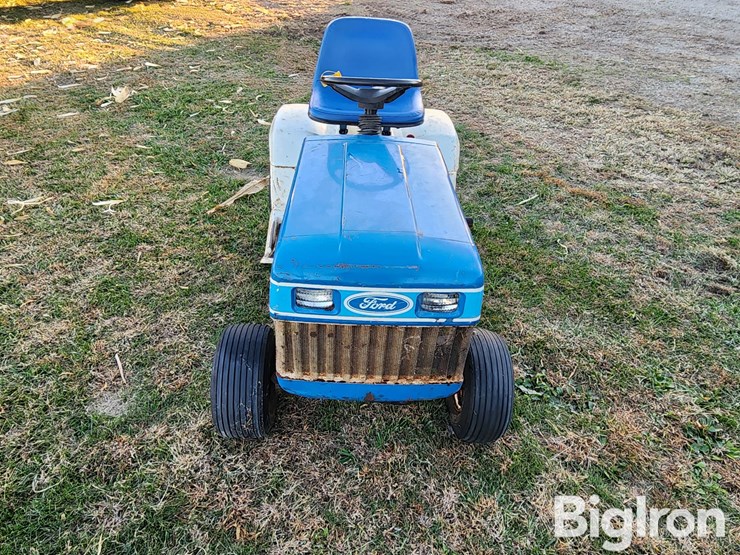 ford-tractor-image-2