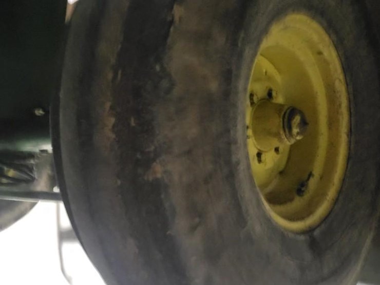 john-deere-4400-image-34