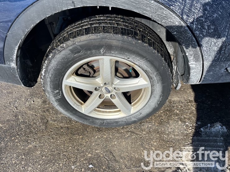 2016-ford-explorer-xlt-image-10