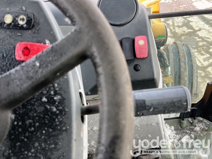 2011-caterpillar-420e-image-45