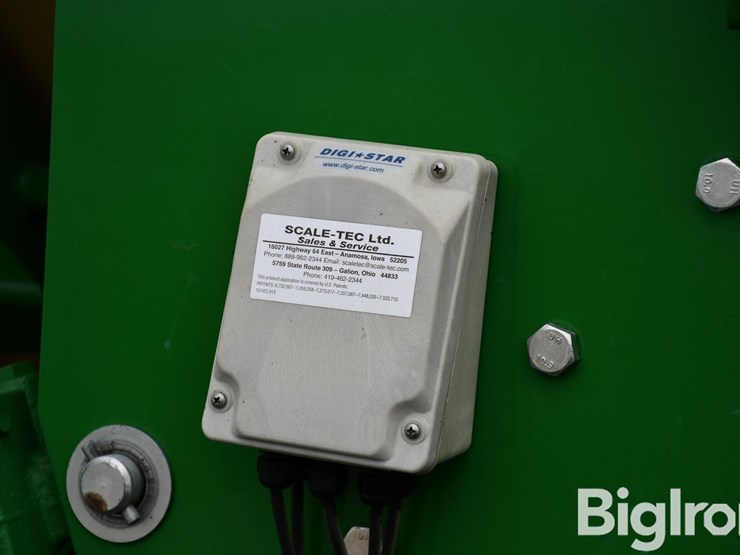 2015-john-deere-35-image-15