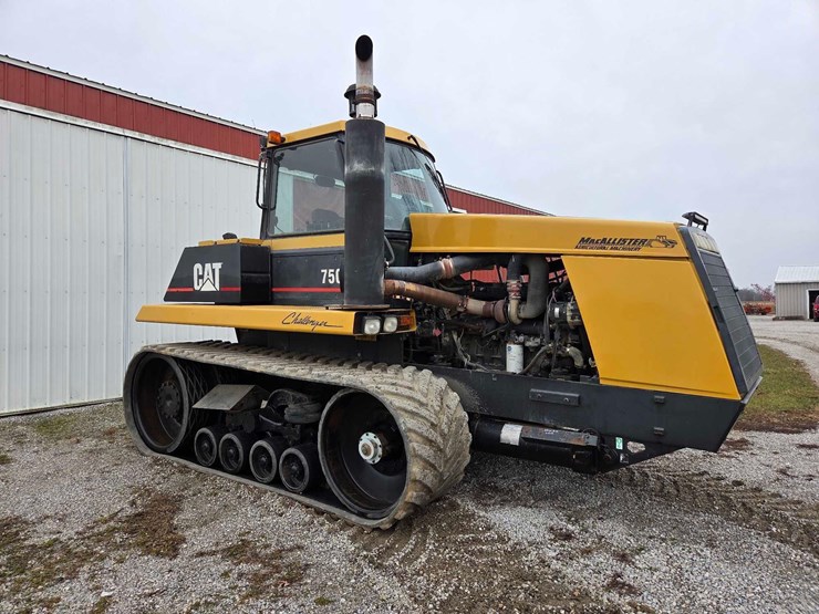 cat-75c-track-tractor-image-37