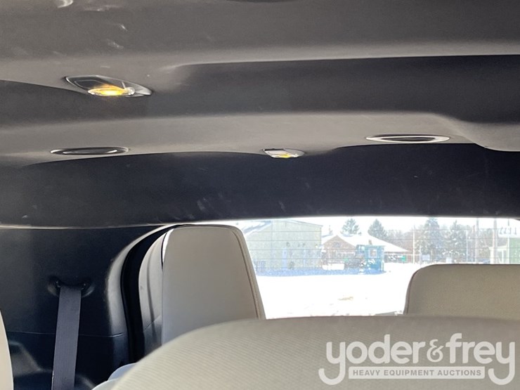 2013-ford-explorer-image-25