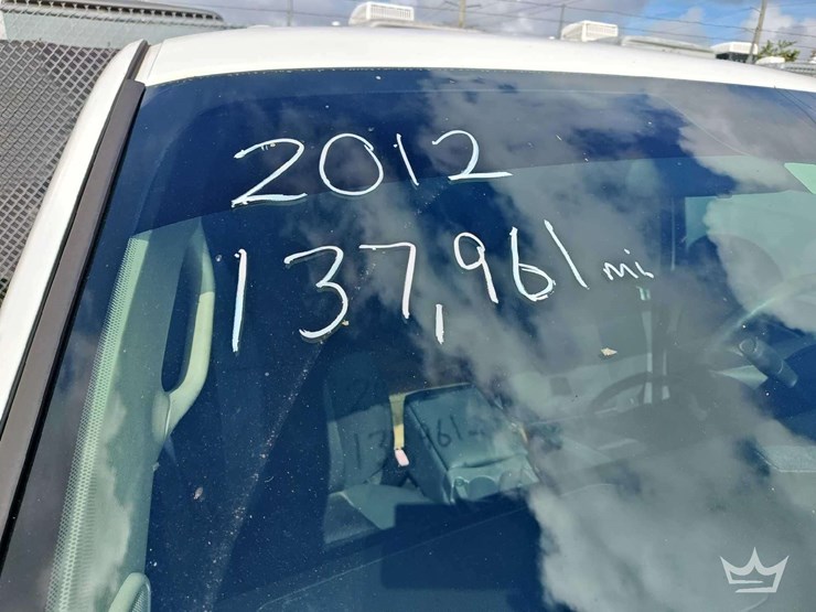 2012-chevrolet-tahoe-image-11