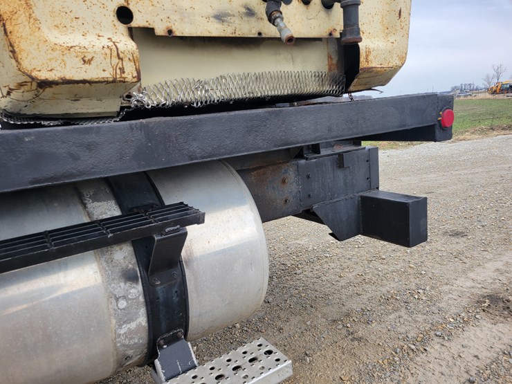 1993-ford-l8000-image-24