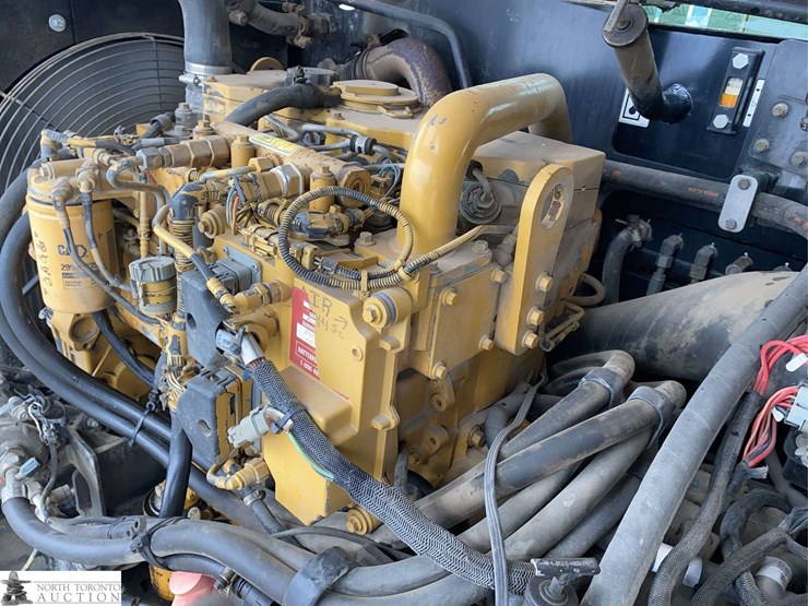 2012-caterpillar-tl943-image-9