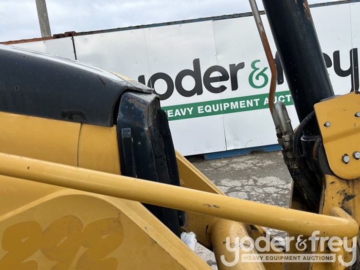 2011-caterpillar-420e-image-36