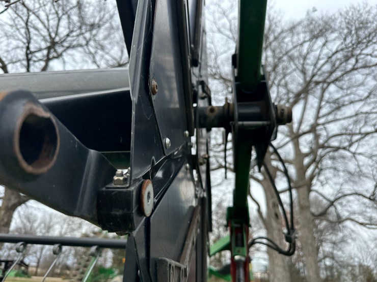 2017-john-deere-630fd-image-26