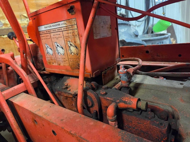 1952-allis-chalmers-wd-tractor-image-27