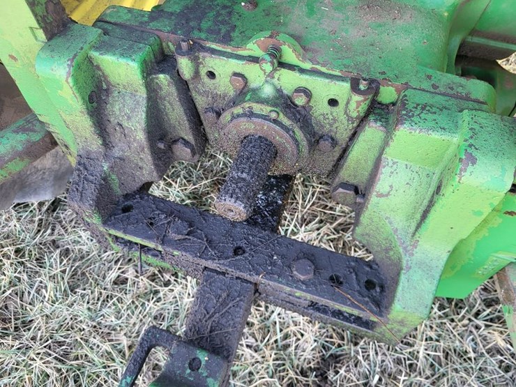 john-deere-7520-image-36