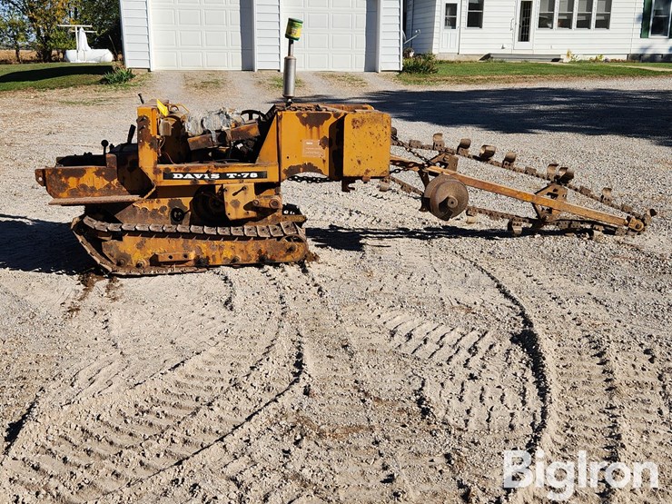 davis-t-78-crawler-trencher-image-4