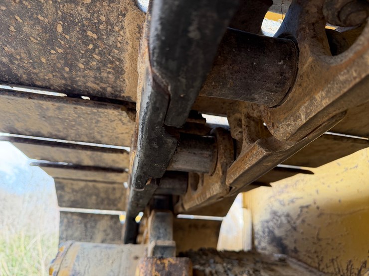 caterpillar-d5k-image-21