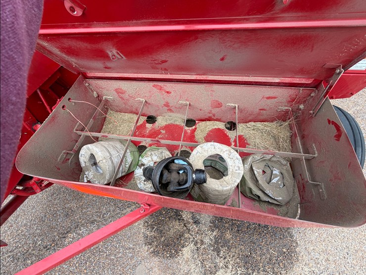 2019-new-holland-bc5070-image-14