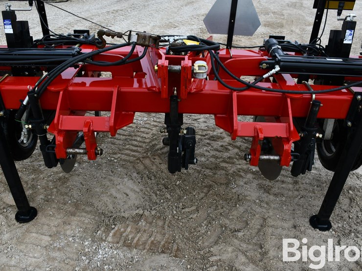 2017-case-ih-2500-image-9