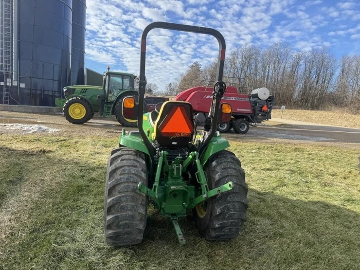 john-deere-3033r-image-8