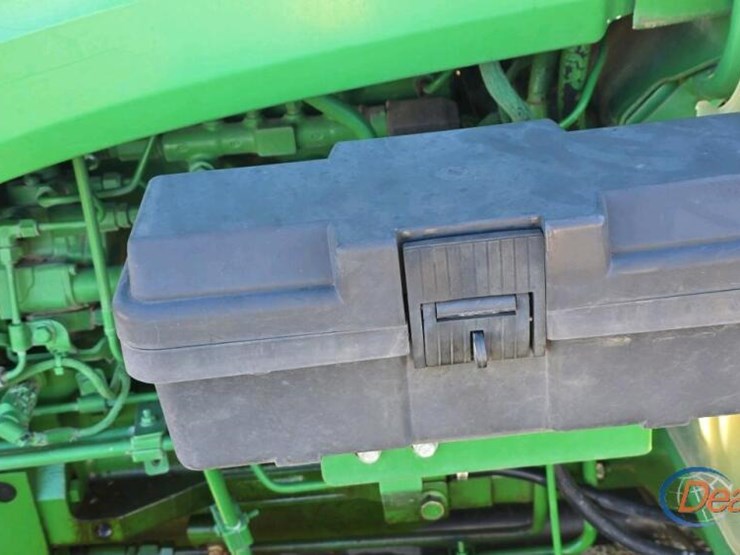 2016-john-deere-5075e-image-23