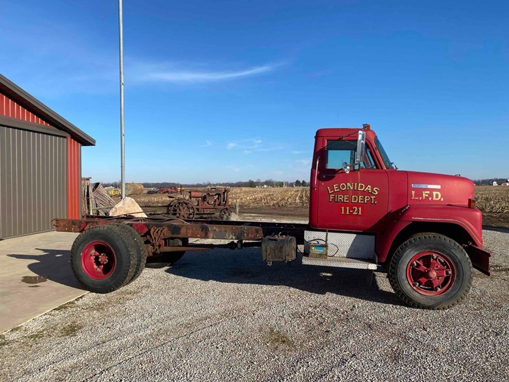 1970-international-2010a-fleetstar-firetruck-image-2