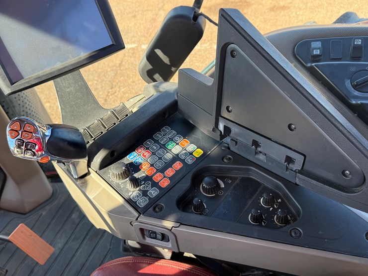 2016-case-ih-magnum-310-image-50