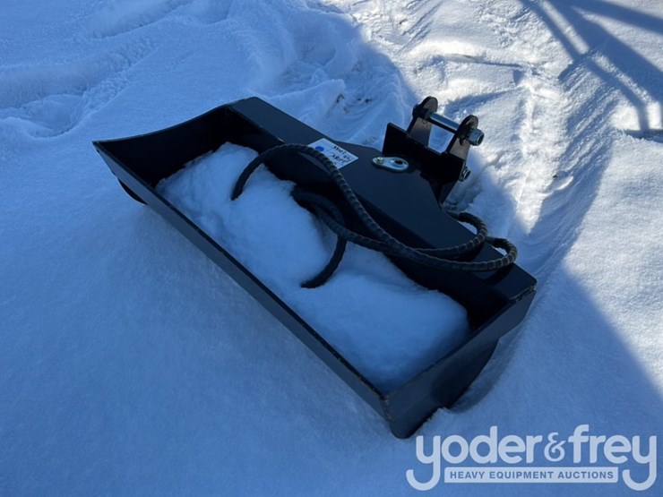 32"-hydraulic-tilt-bucket-to-suit-mini-excavator,-1”-pin-image-2