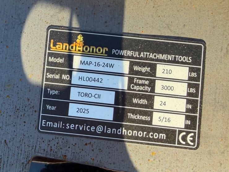 #7848-•-land-honor-mini-skid-steer-mount-plate-image-3