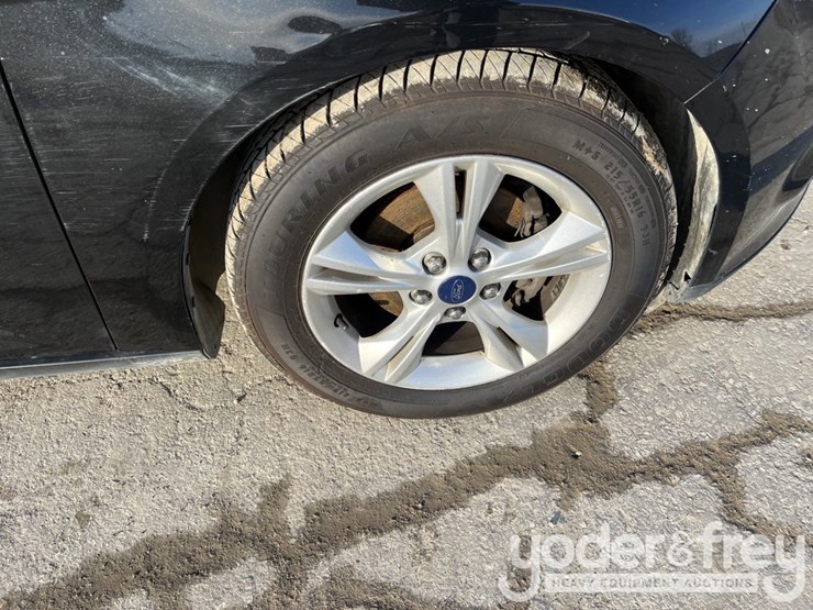 2014-ford-focus-image-9