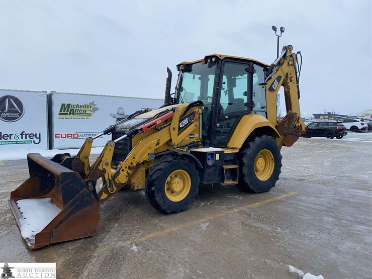 2019-caterpillar-420f2-it-image-1