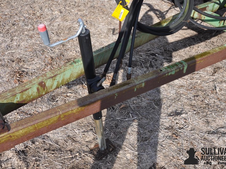 john-deere-230-image-10