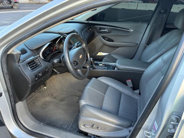 2019-chevrolet-impala-sedan-image-11