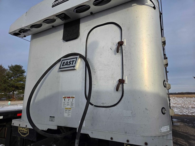 2010-east-genesis-34'x66"x96"-aluminum-frameless-dump-trailer-image-16