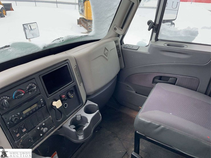 2012-international-4000-image-15