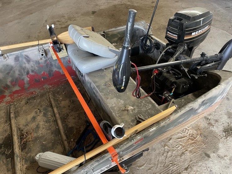 14'-fishing-boat-w/trailer-image-8