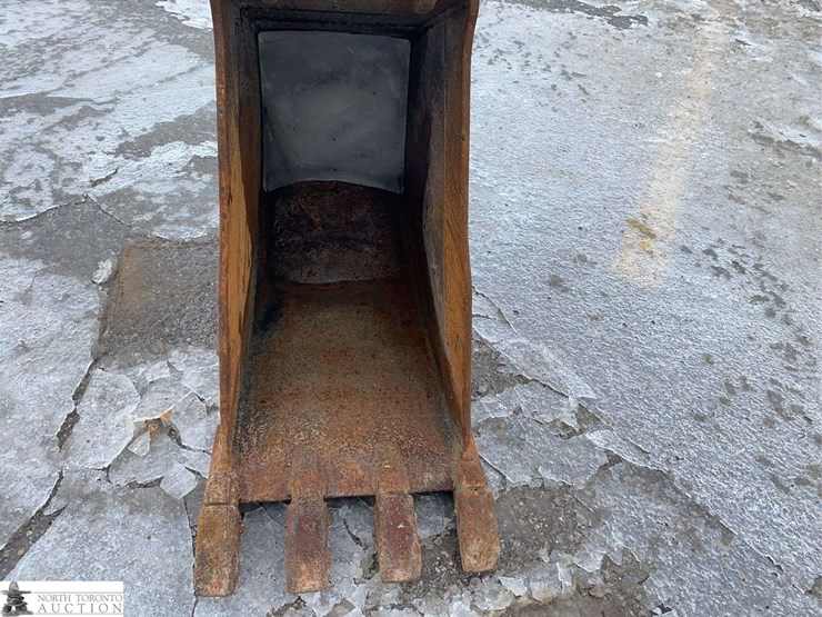 2017-caterpillar-307e2-image-19