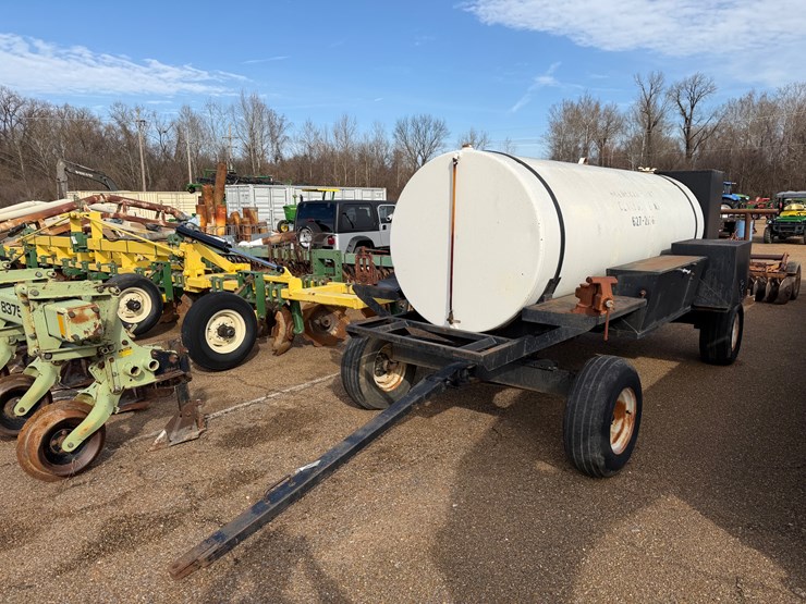 #7734-•-1000-gallon-fuel-trailer-image-2