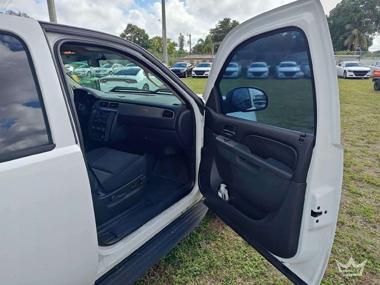 2012-chevrolet-tahoe-image-20