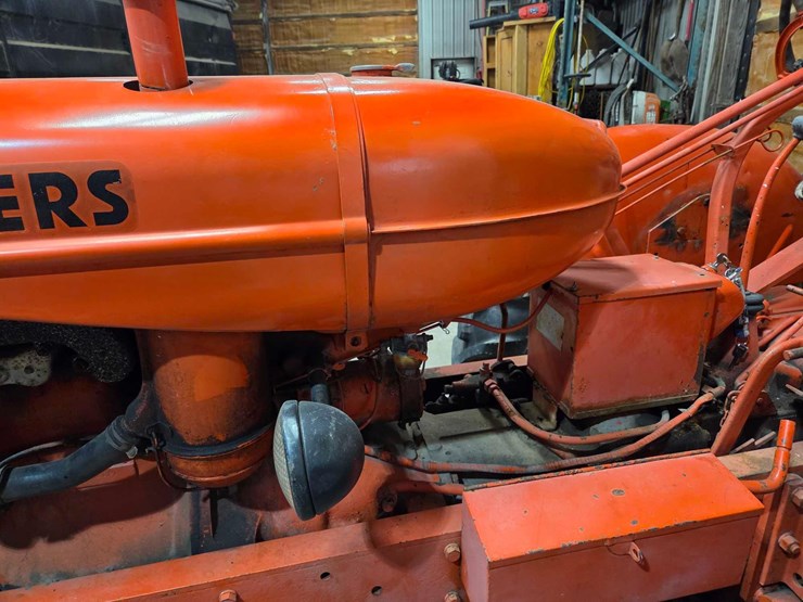 1952-allis-chalmers-wd-tractor-image-12