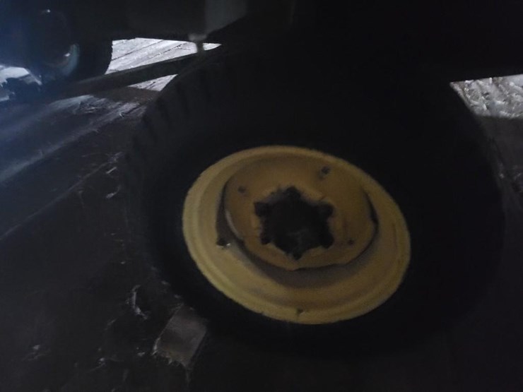 john-deere-18-image-30