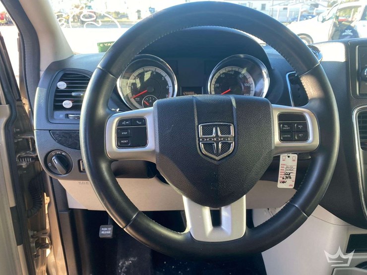 2016-dodge-grand-caravan-image-14