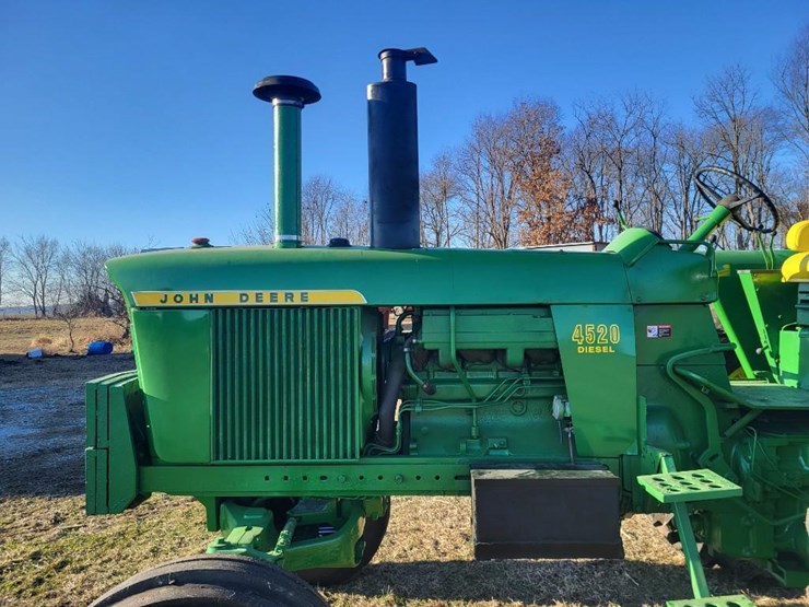 john-deere-4520-image-15