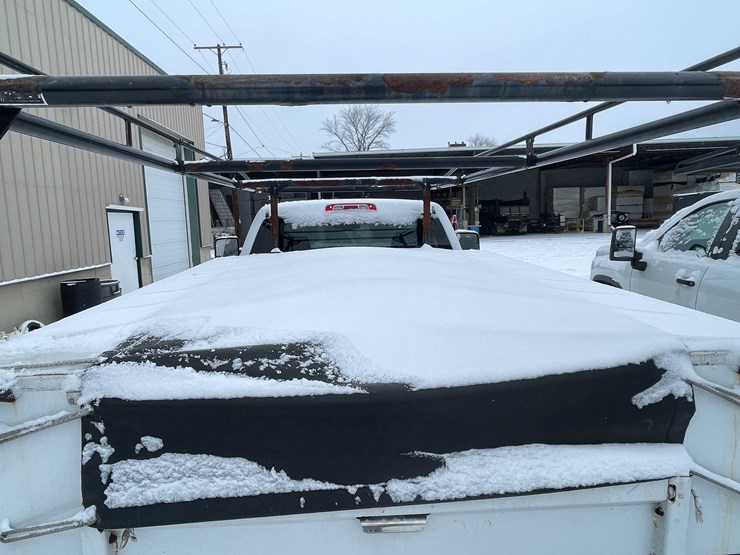 2017-chevrolet-2500-image-70