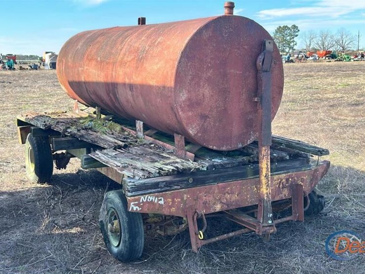 500-gal-fuel-tank-on-trailer-image-1
