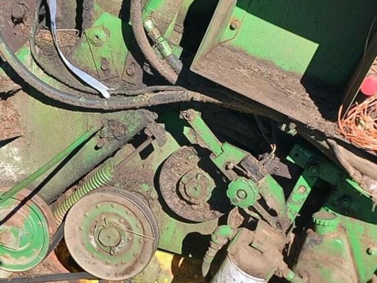 john-deere-530-image-16