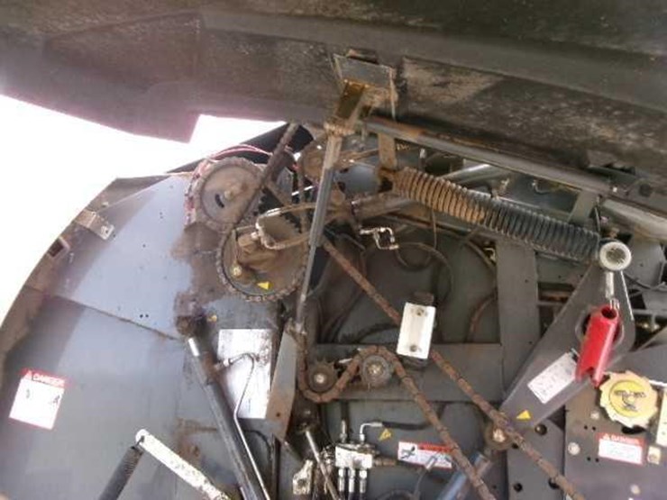 2014-claas-variant-360-image-3