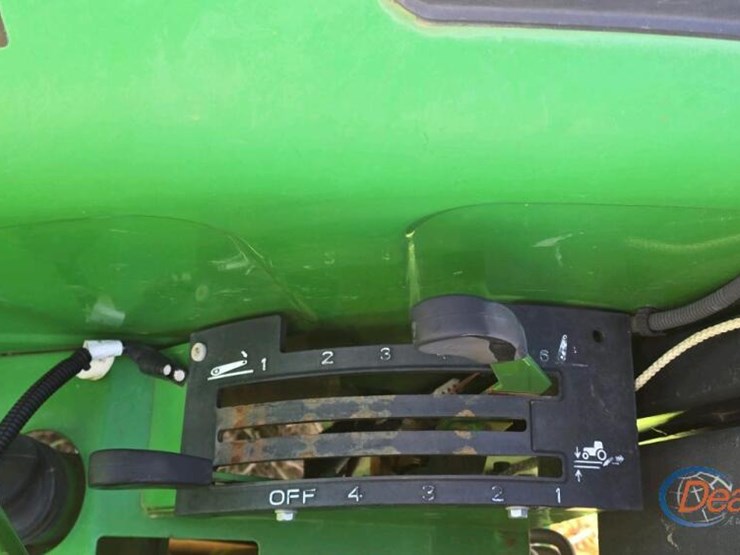 2016-john-deere-5075e-image-15