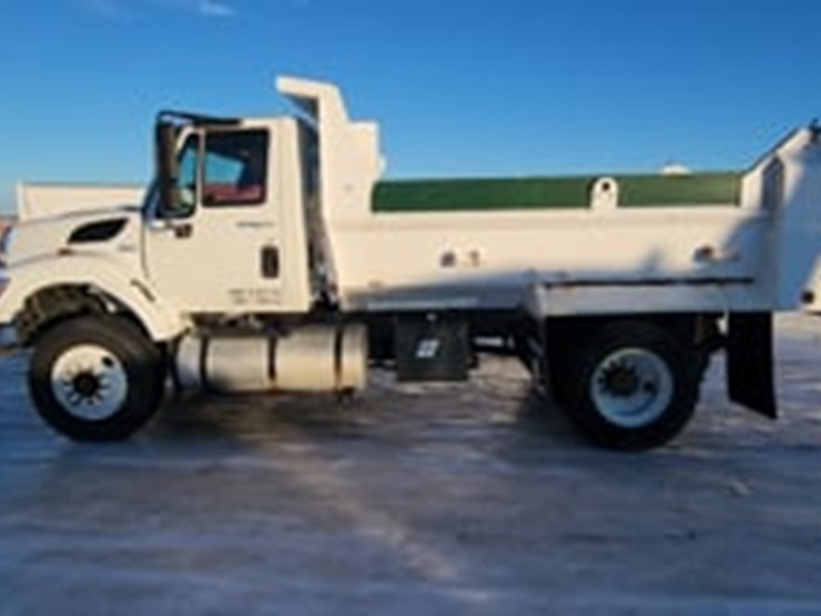 2011-international-workstar-7400-image-5